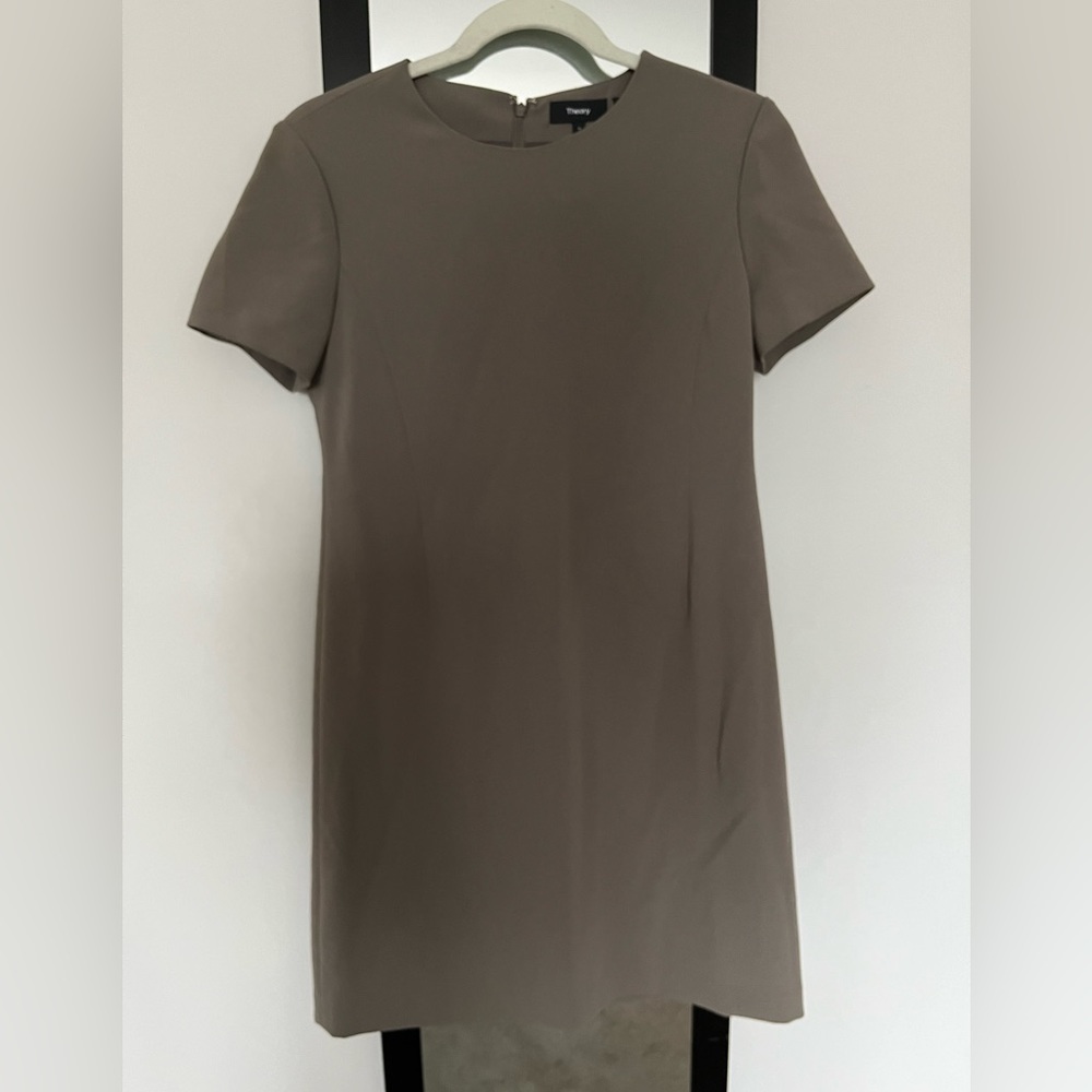 LAST CHANCE! Theory Shift Dress, Size 4